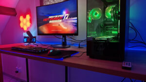 Lire la suite à propos de l’article Le bureau gamer DIY. [Bricolage geek.]